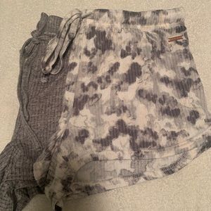 Lounge shorts 2 pack. Barely worn SUPER soft!